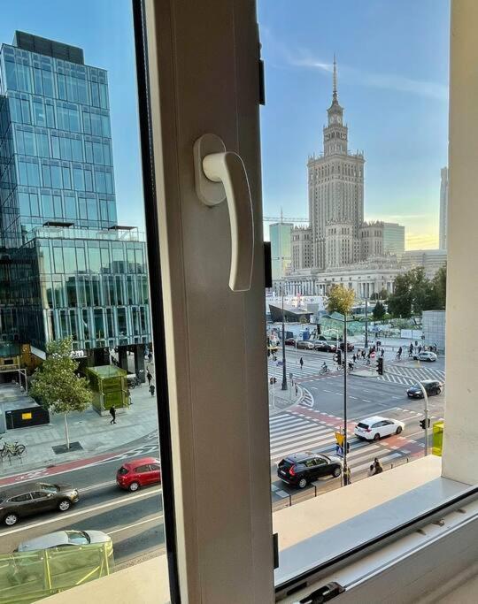 Апартаменты Super Square Metro X2 Fast Wifi 55'Tv Netflix Hbo Appletv+ Amazontv Варшава Экстерьер фото